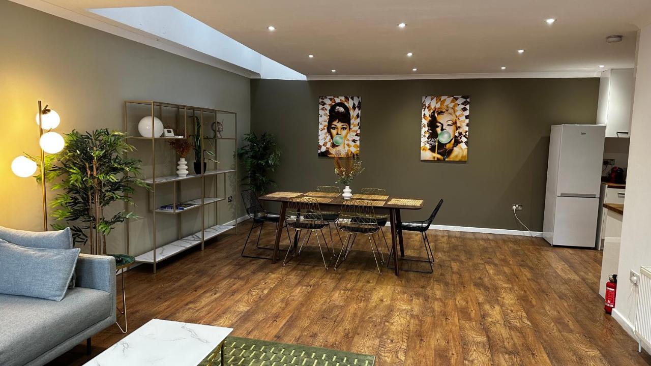Сasa de vacaciones Aldo's 2 Bedroom Townhouse N1 *